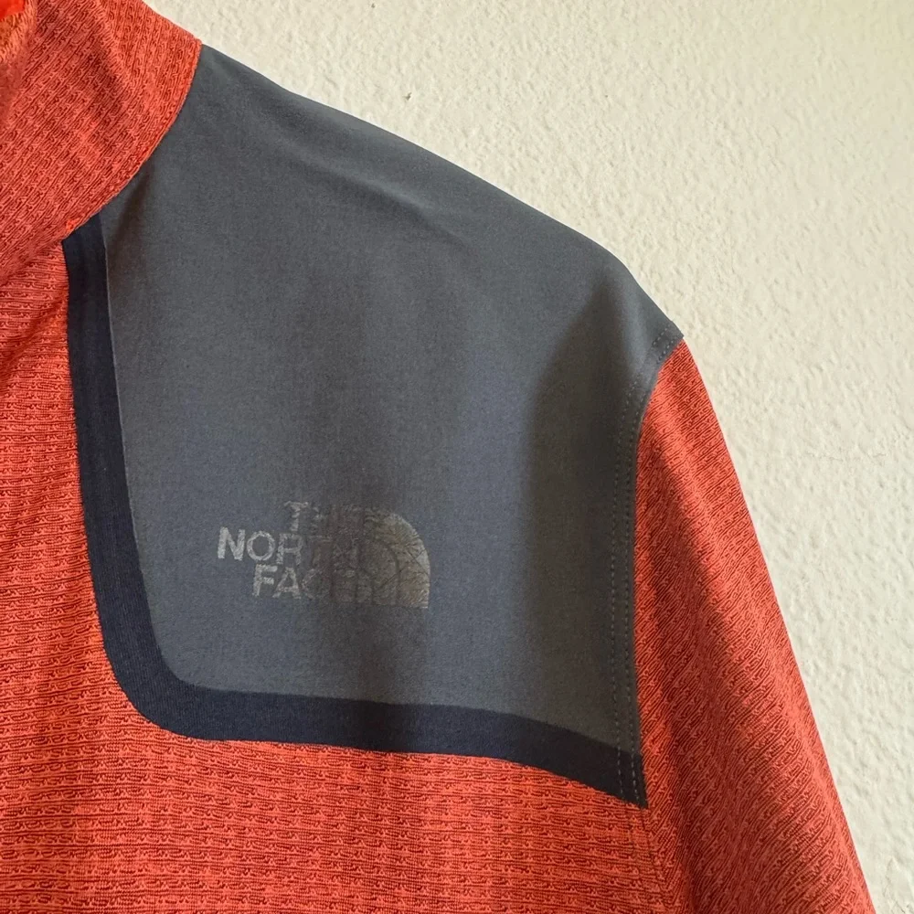 The North Face Flash Dry Men’s Lightweight Performance Shirt